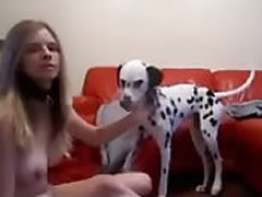 Dog�s cock inside teen pussy